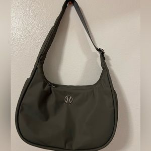 Lululemon popular grey sage 4L mini shoulder bag LIKE NEW!!!